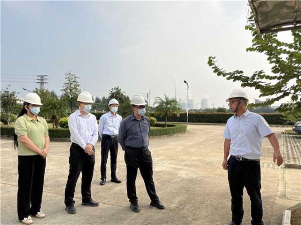 圖1.肇水集團(tuán)外部董事現(xiàn)場了解高新區(qū)第二污水處理廠首期（第二階段）擴(kuò)容工程項(xiàng)目建設(shè)推進(jìn)情況.jpg