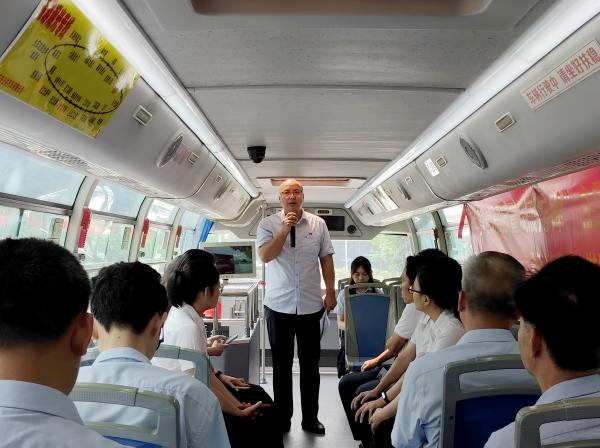 5.圖為溫桂軍作宣講。.jpg
