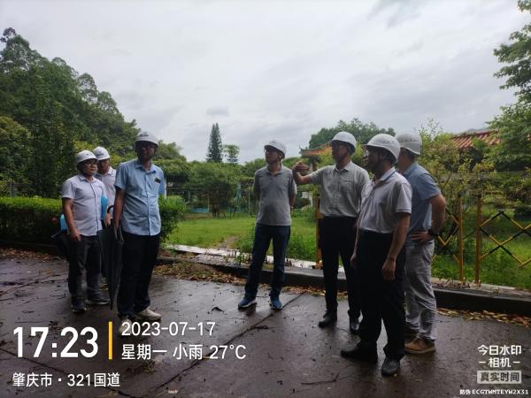 吳總帶隊指導.jpg