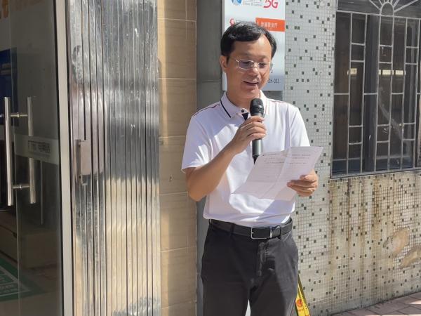 圖2 廣電網(wǎng)絡肇慶鼎湖分公司副總經(jīng)理馮宇睿為沙浦業(yè)務代辦點正式營業(yè)致辭。.jpg